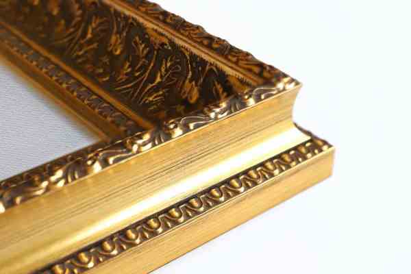 klassischer Bilderrahmen Echtholz Antikgold